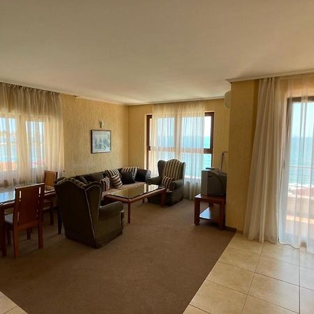Elizabeth Beach Apartments Nesebar Bagian luar foto