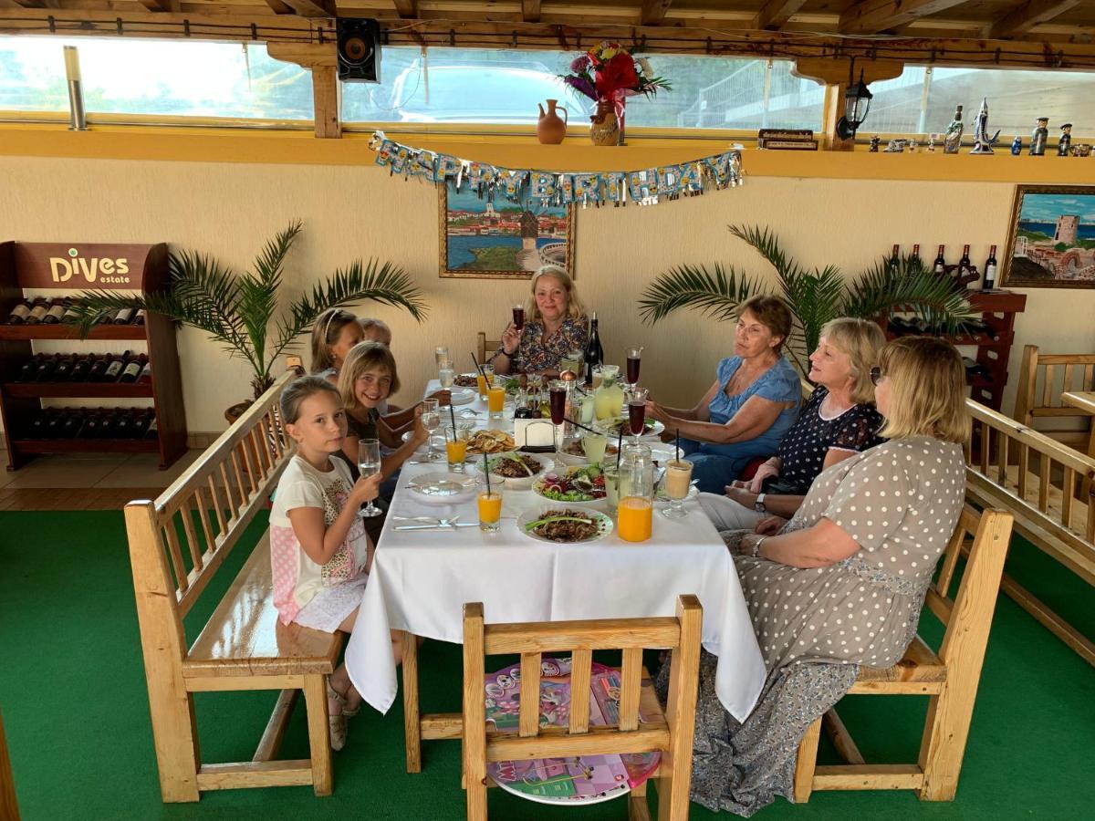 Elizabeth Beach Apartments Nesebar Bagian luar foto